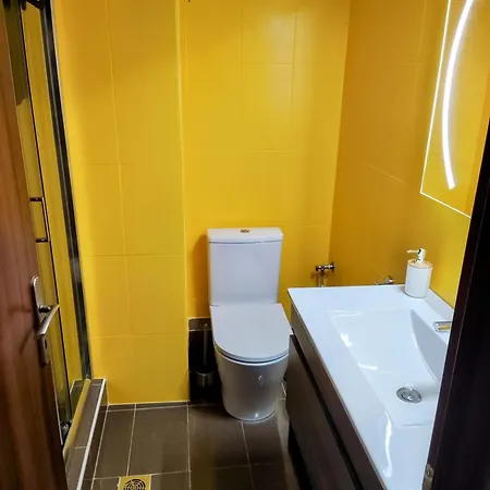 Cozy Apt! Friends & Family - Private Paid Parking Apartman Szaloniki
