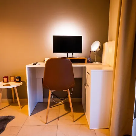 Entire Metro Park 1 Apartmán Soluň
