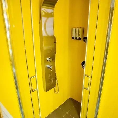 Апартаменты Entire Metro Park 1 Салоники