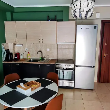 アパート Entire Metro Park 1 *