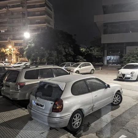 Entire Metro Park 1 アパート *