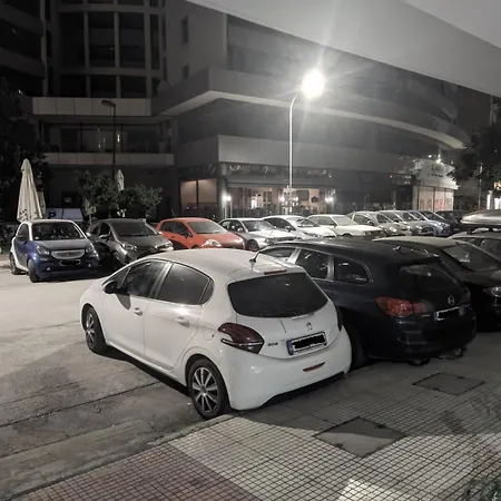 Entire Metro Park 1 アパート テッサロニキ