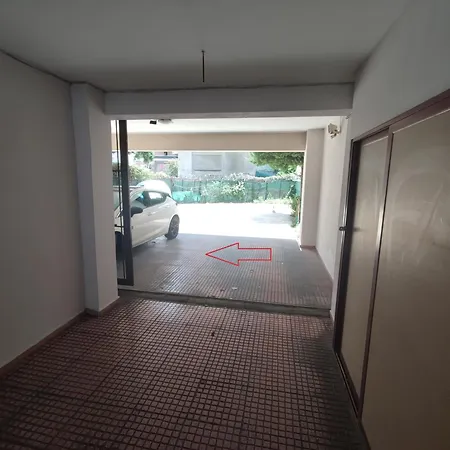 アパート Entire Metro Park 1